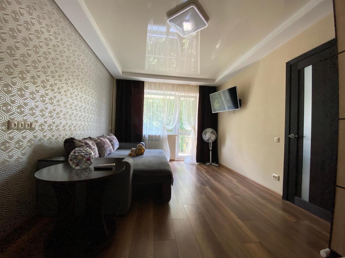 Apartment 30 M2 On Sergei Esenin 11 Jarkov Exterior foto