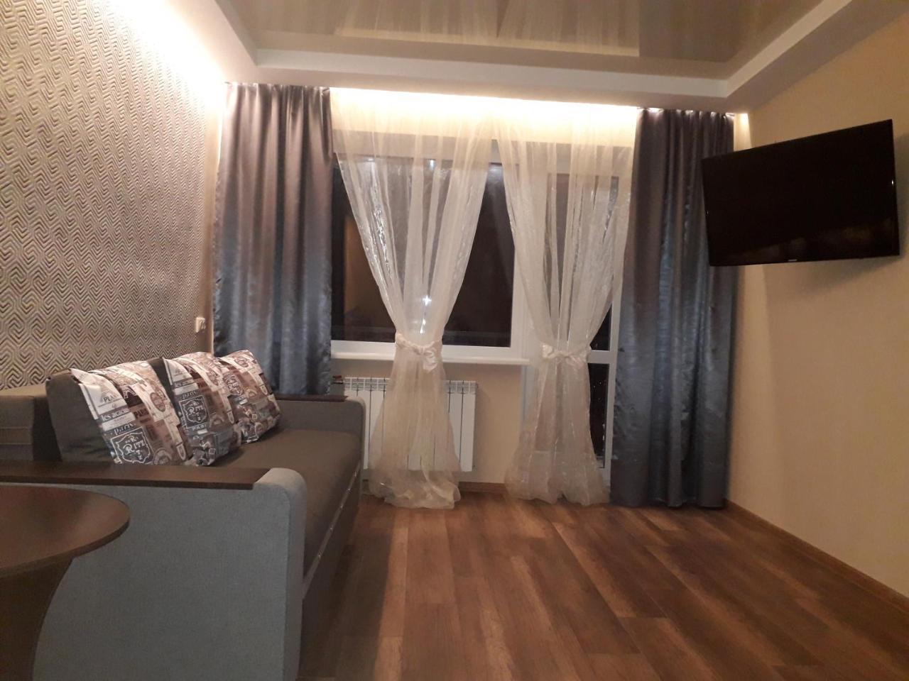 Apartment 30 M2 On Sergei Esenin 11 Jarkov Exterior foto